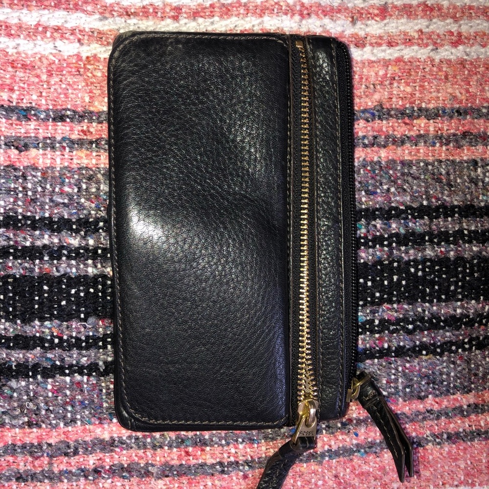 Fossil wallet